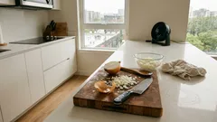 How to cut onions without crying: what actually works